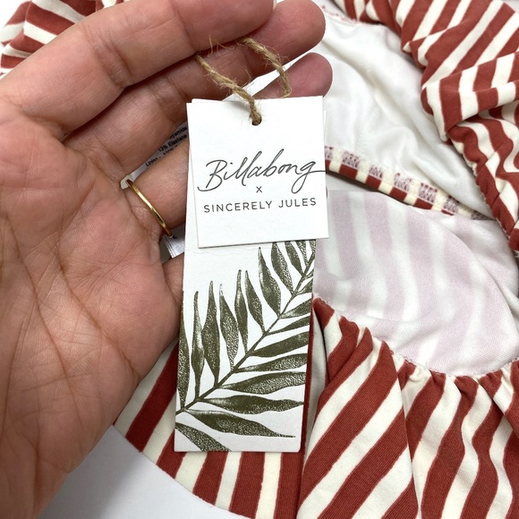 Billabong Sincerely Jules Dos Palmas Ruffle Bikini TOP ONLY in Mul Red Sz Small - Picture 7 of 9